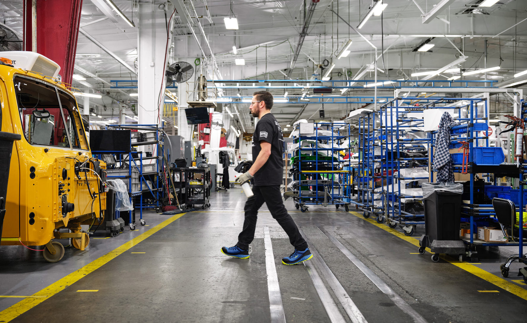 Men's Arvada Work Sneaker (Carbon Toe) | Black/Black - Image 7