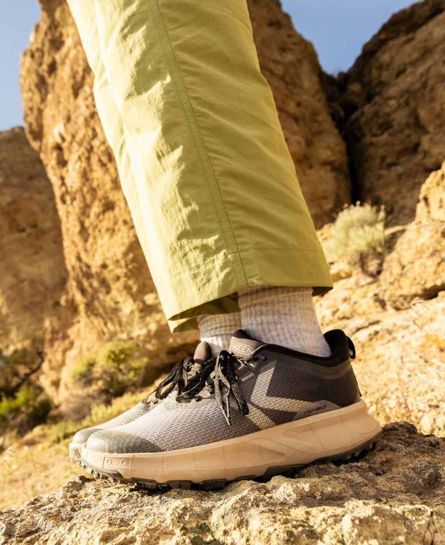 Men's 450 Dirt Hiking Shoe | Light Curry/Orange Pepper - Image 8